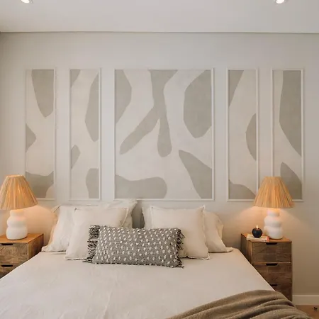 Sabaudia - 2 Bedrooms And Balcony In Alvalade * ליסבון